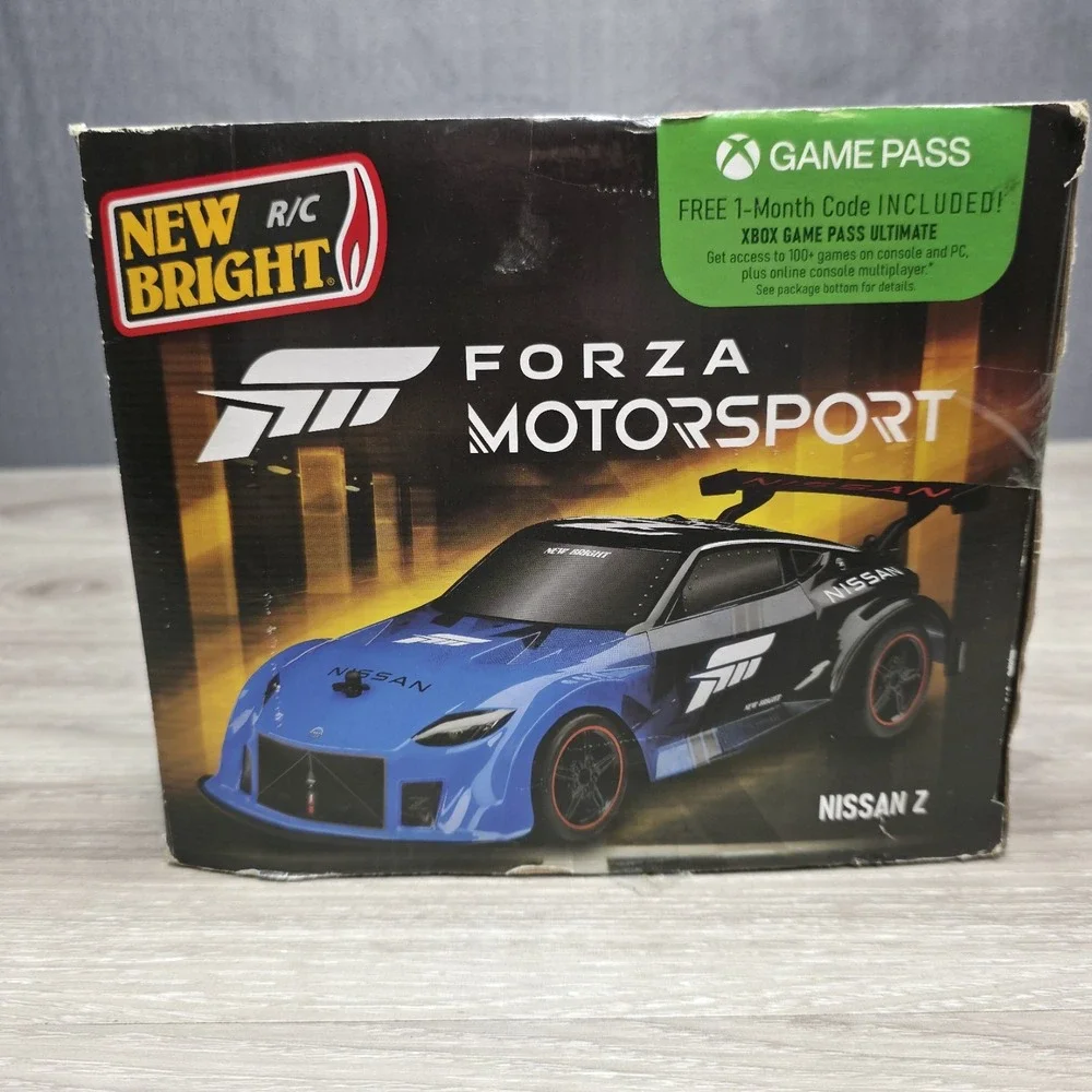 New Bright - RC Nissan Z Sportscar - Scale 1:14 - Blue (61432 U-2)